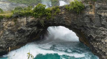 Guide Nusa Penida Obyek Wisata Destinasi Pantai Broken Beach Nusa Penida Bali